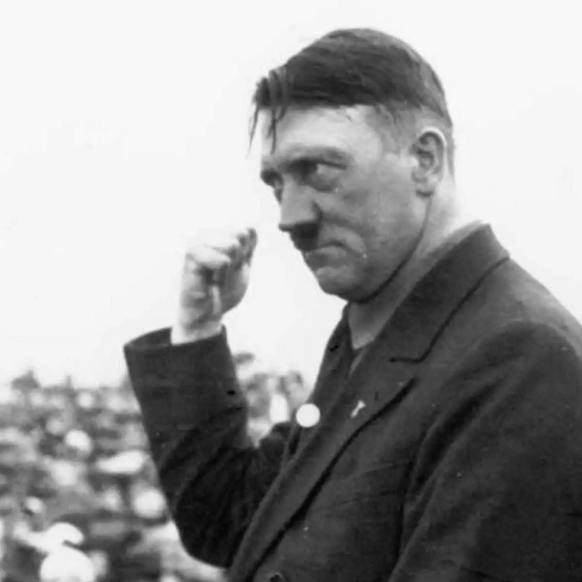 Adolf Hitler Hakkında Bilgi