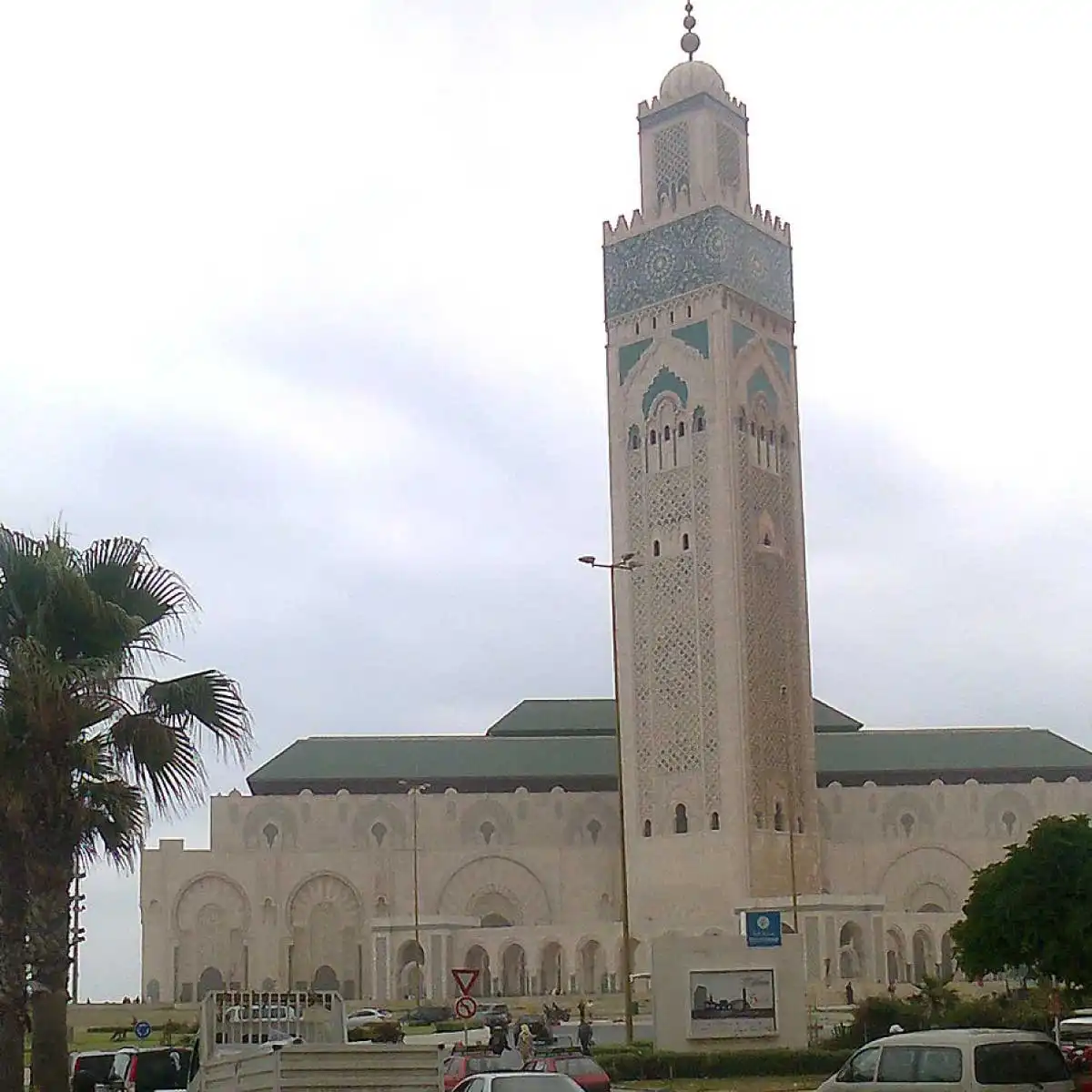 Dünyanın En Büyük Camisi