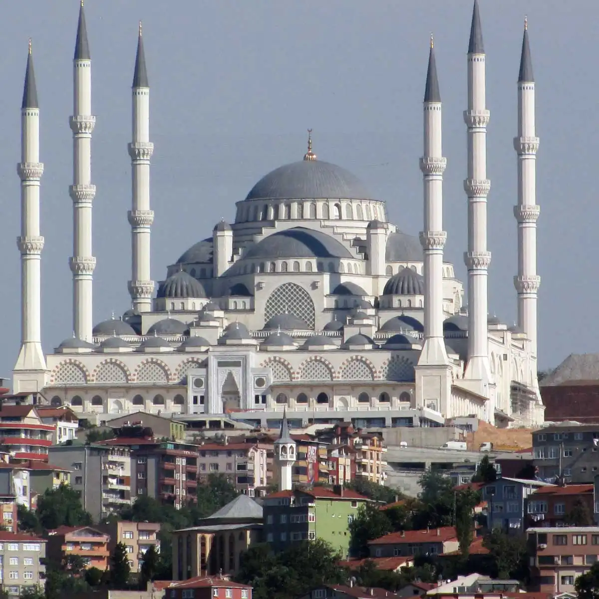 Dünyanın En Büyük Camisi