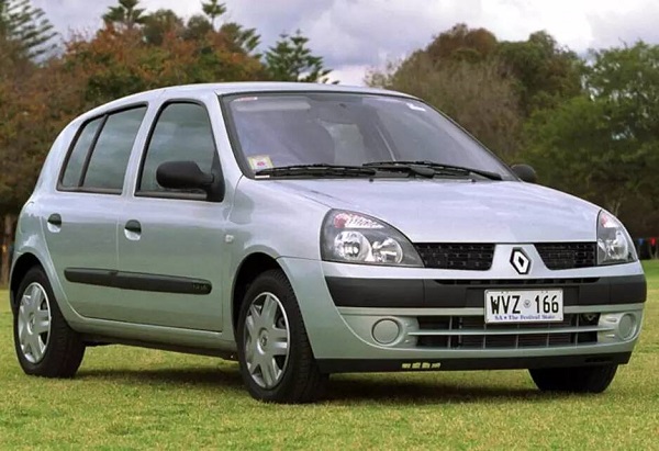20 Bin TL Altına Alınabilecek Arabalar Renault Clio