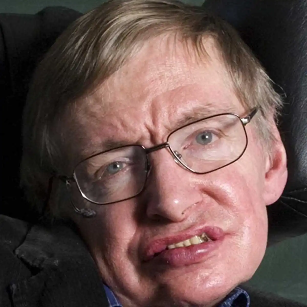 Stephen Hawking Hakkında Bilgiler