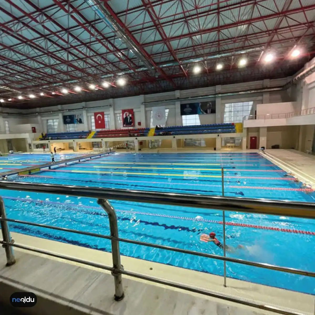 İstanbul'daki Olimpik Yüzme Havuzları