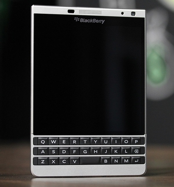 BlackBerry Pasaport Silver Edition 