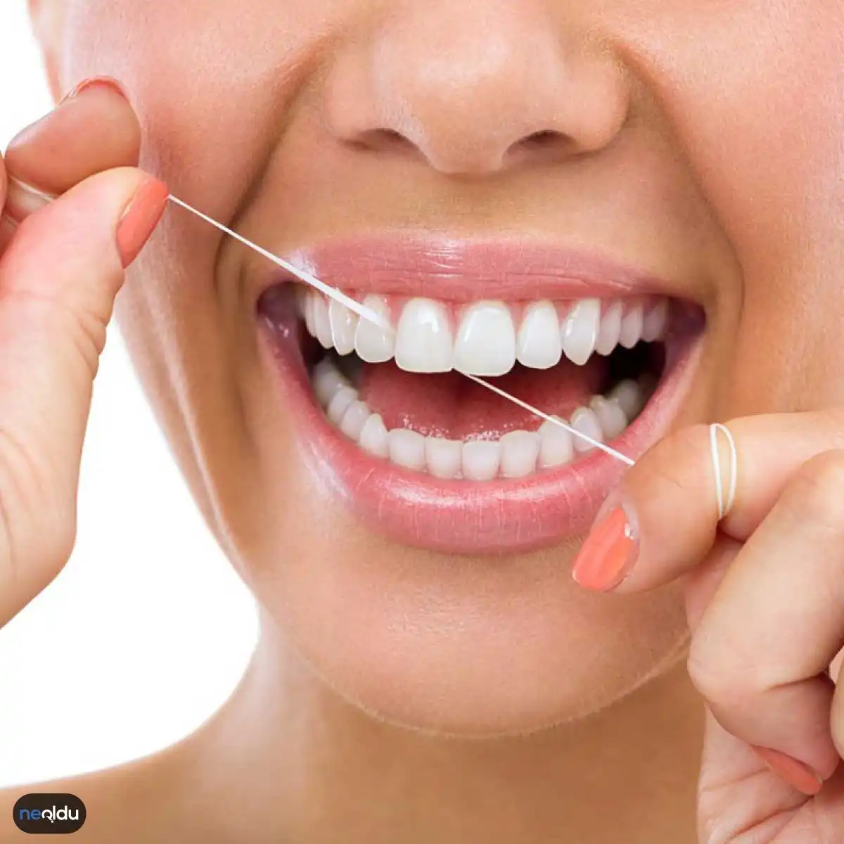 Diş İpi Nedir, Neden Önemlidir, Nasıl Kullanılır? Faydaları