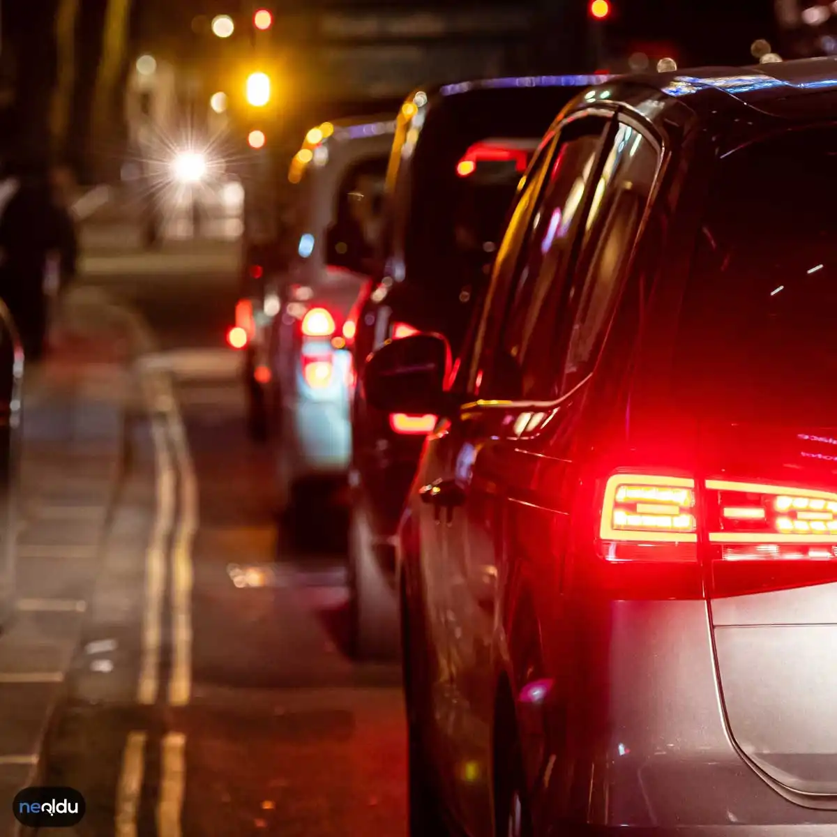 İngiltere'de Neden Soldan Trafik Akar?