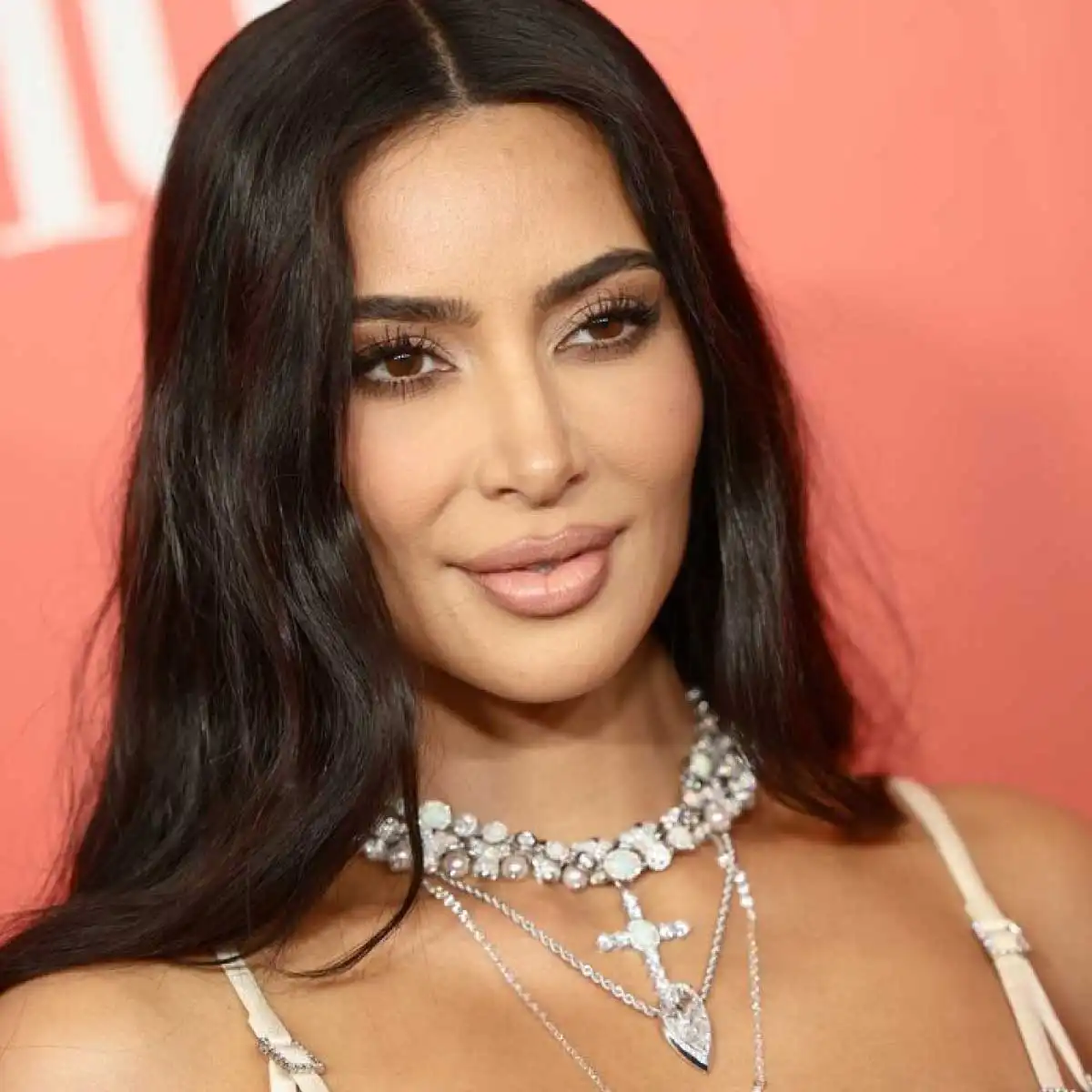 Kim Kardashian Hakkında Bilgi