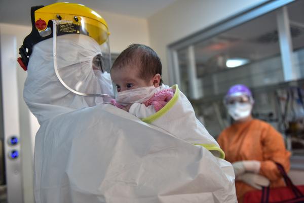 Türkiye koronavirüs bebek hasta