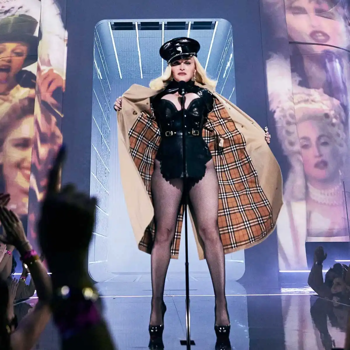 MTV Video Müzik Ödülleri Alan En İyi Kadın Şarkıcılar Madonna 