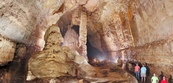 natural-bridge-caverns.jpg