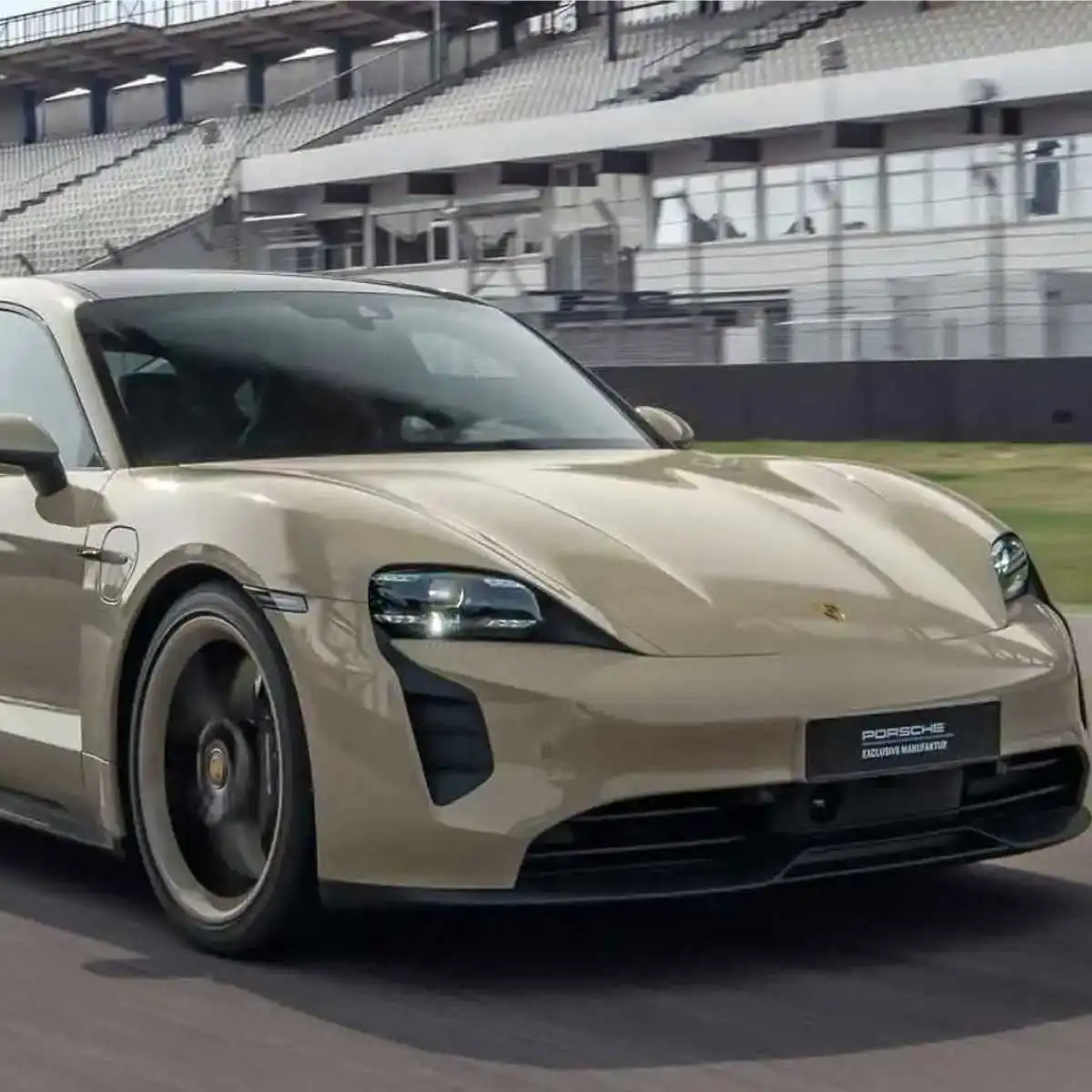 En İyi Elektrikli Araba Markaları Porsche