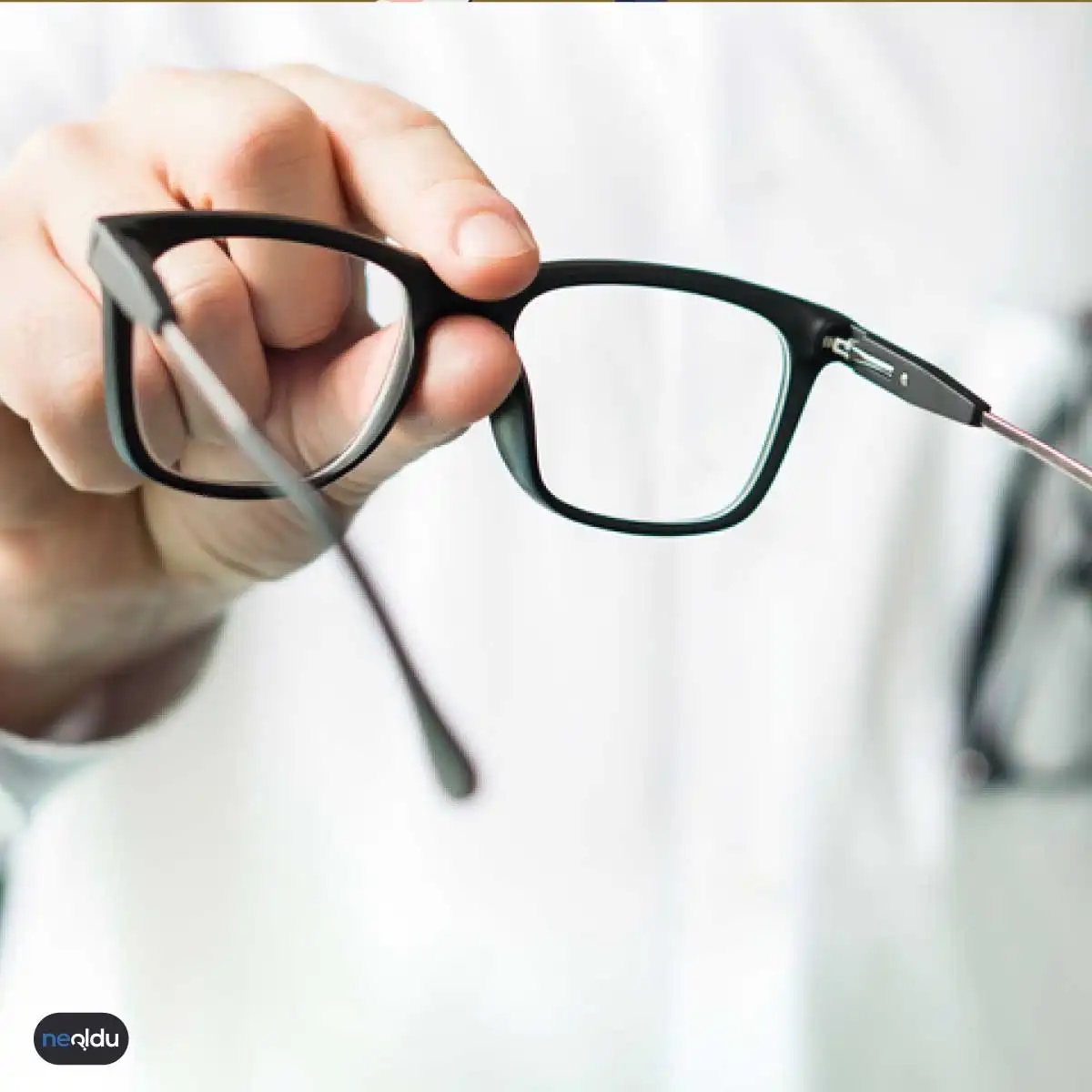 vProgresif Gözlük Nedir, Kime Uygundur, Nasıl Kullanılır?