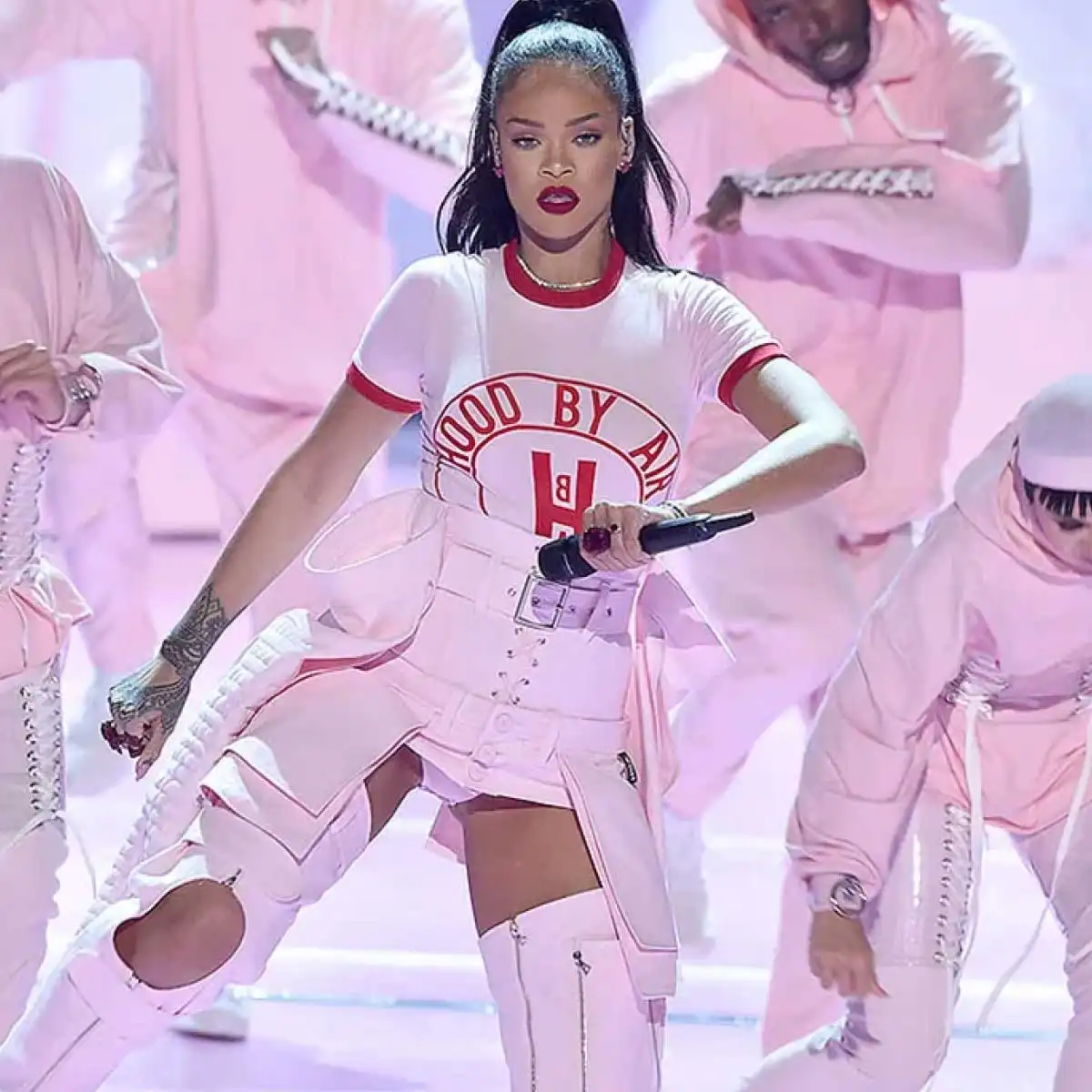 MTV Video Müzik Ödülü Alan En İyi Kadın Şarkıcılar Rihanna 